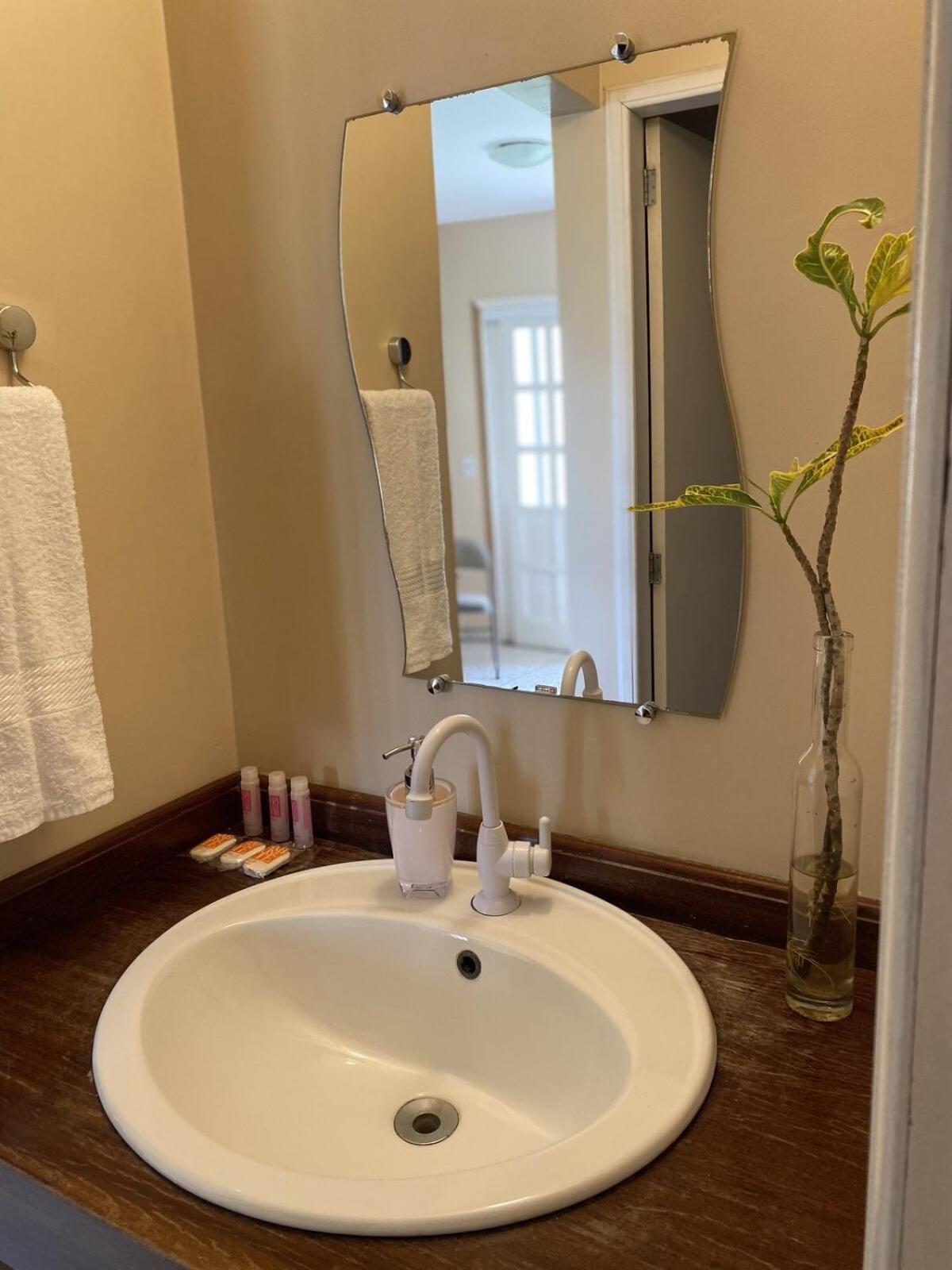 Casa Bouganville - Quarto Com Cozinha Novo Airao Bagian luar foto